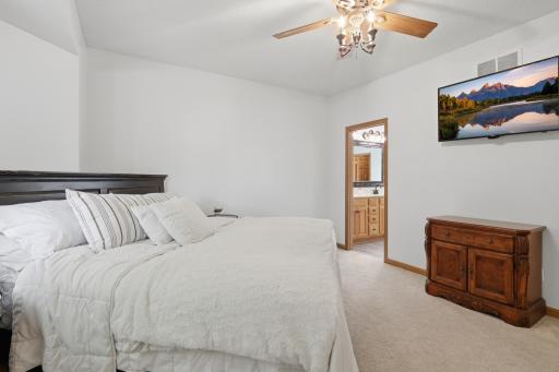 1809 Michigan Drive, Northfield, MN 55057
