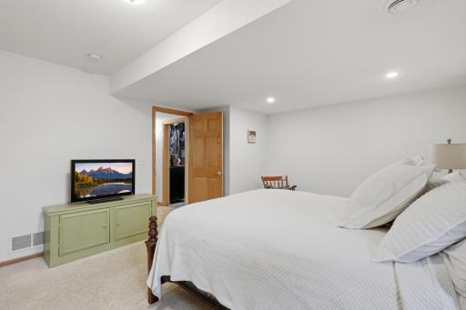 1809 Michigan Drive, Northfield, MN 55057