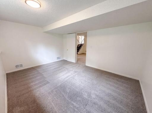 listing_23.jpg