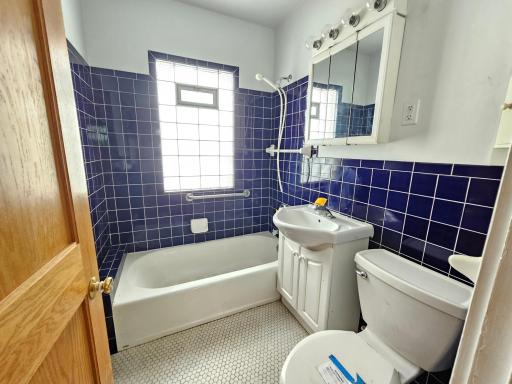 3904 Clinton Avenue, Minneapolis, MN 55409