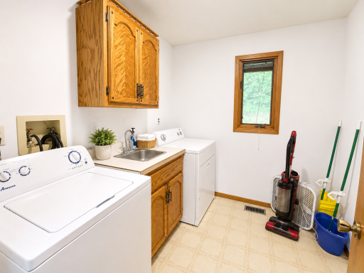 61689 Leaf River Road, Wadena, MN 56482