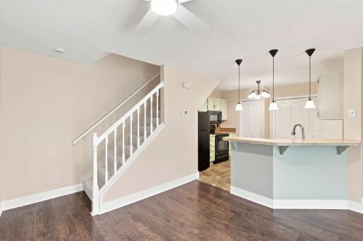 1770 Donegal Drive, 10, Woodbury, MN 55125