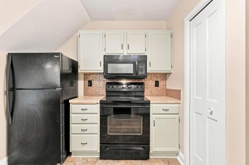 1770 Donegal Drive, 10, Woodbury, MN 55125