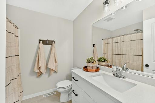 Main floor Full Bath