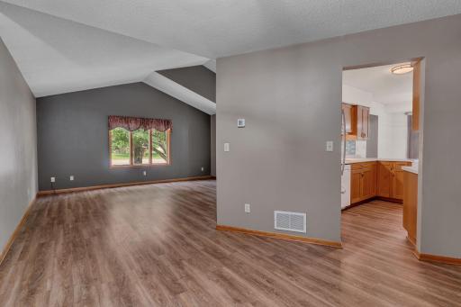 805 26th Avenue SW, Willmar, MN 56201