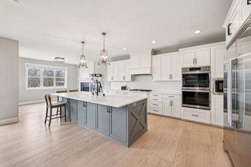 19990 Fairlawn Avenue, Prior Lake, MN 55372