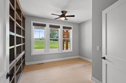 19990 Fairlawn Avenue, Prior Lake, MN 55372