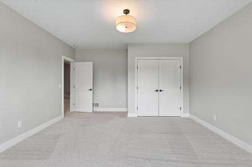 19990 Fairlawn Avenue, Prior Lake, MN 55372