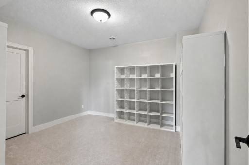 19990 Fairlawn Ave Prior Lake-cleaned.png