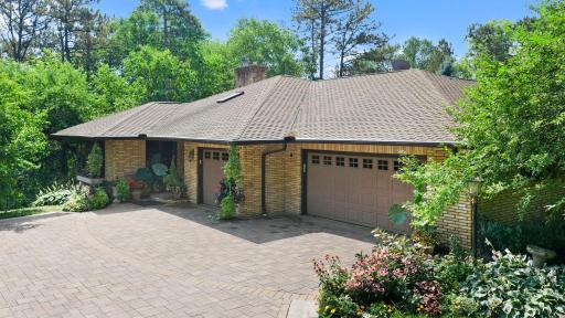 6191 Crackleberry Trail, Woodbury, MN 55129