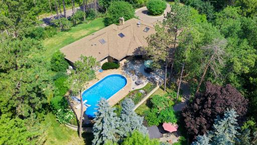 6191 Crackleberry Trail, Woodbury, MN 55129