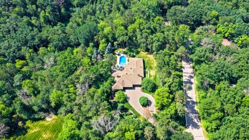 6191 Crackleberry Trail, Woodbury, MN 55129