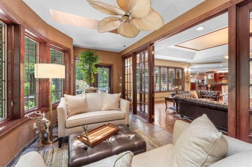 6191 Crackleberry Trail, Woodbury, MN 55129