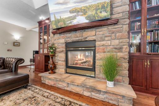 6191 Crackleberry Trail, Woodbury, MN 55129