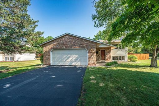 Photo for 1100 W 158th Street, Burnsville, MN 55306 - listing #7116692 1100 W 158th Street, Burnsville, MN 55306