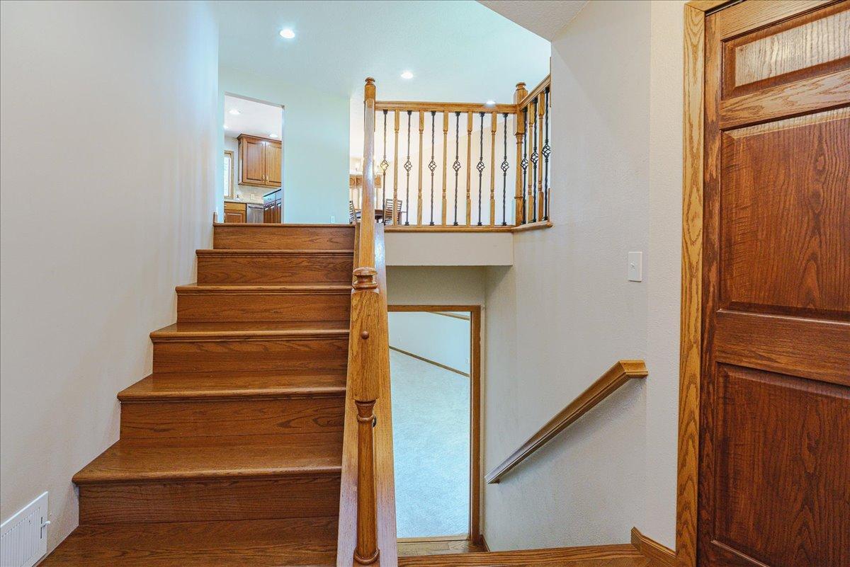 Generously sized Entry with Closet