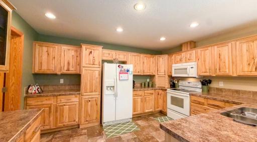5252 Elmwood Court NE, Bemidji, MN 56601