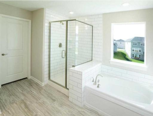 Owners Shower and tub of previous Nokomis.jpg