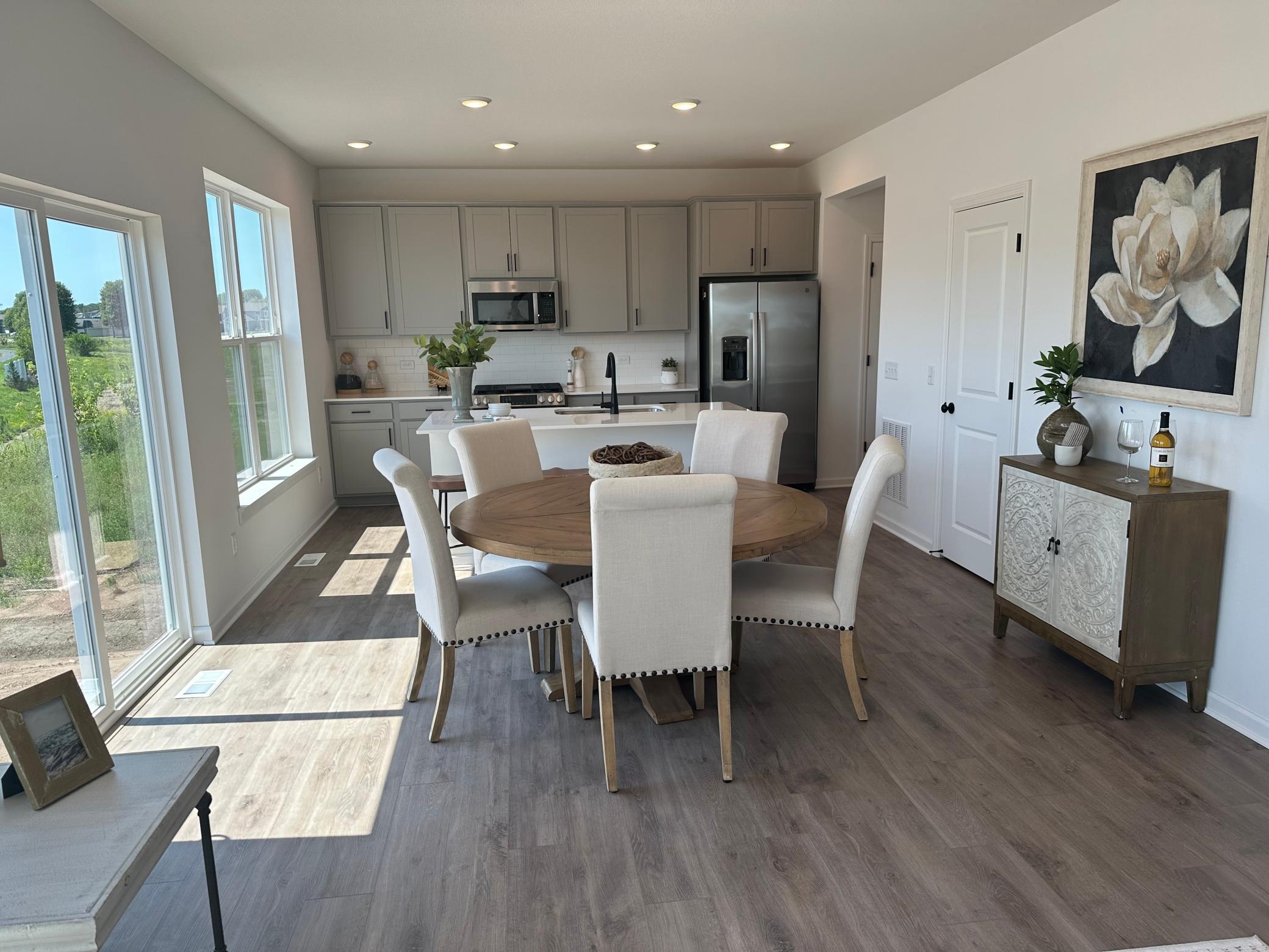 Dining/Kitchen