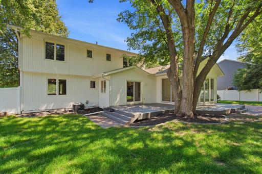 7610 Heritage Road, Eden Prairie, MN 55346