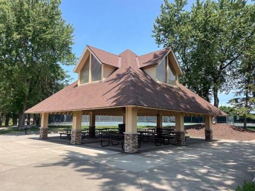 7610 Heritage Road, Eden Prairie, MN 55346