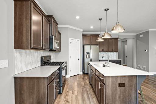8388 Yearling Drive, Woodbury, MN 55129
