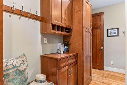 2224 Portico Green, Wayzata, MN 55391