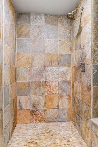 2224 Portico Green, Wayzata, MN 55391