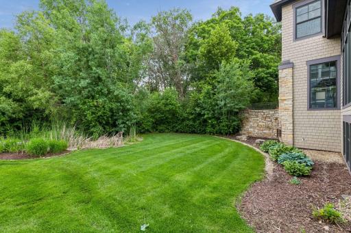 2224 Portico Green, Wayzata, MN 55391