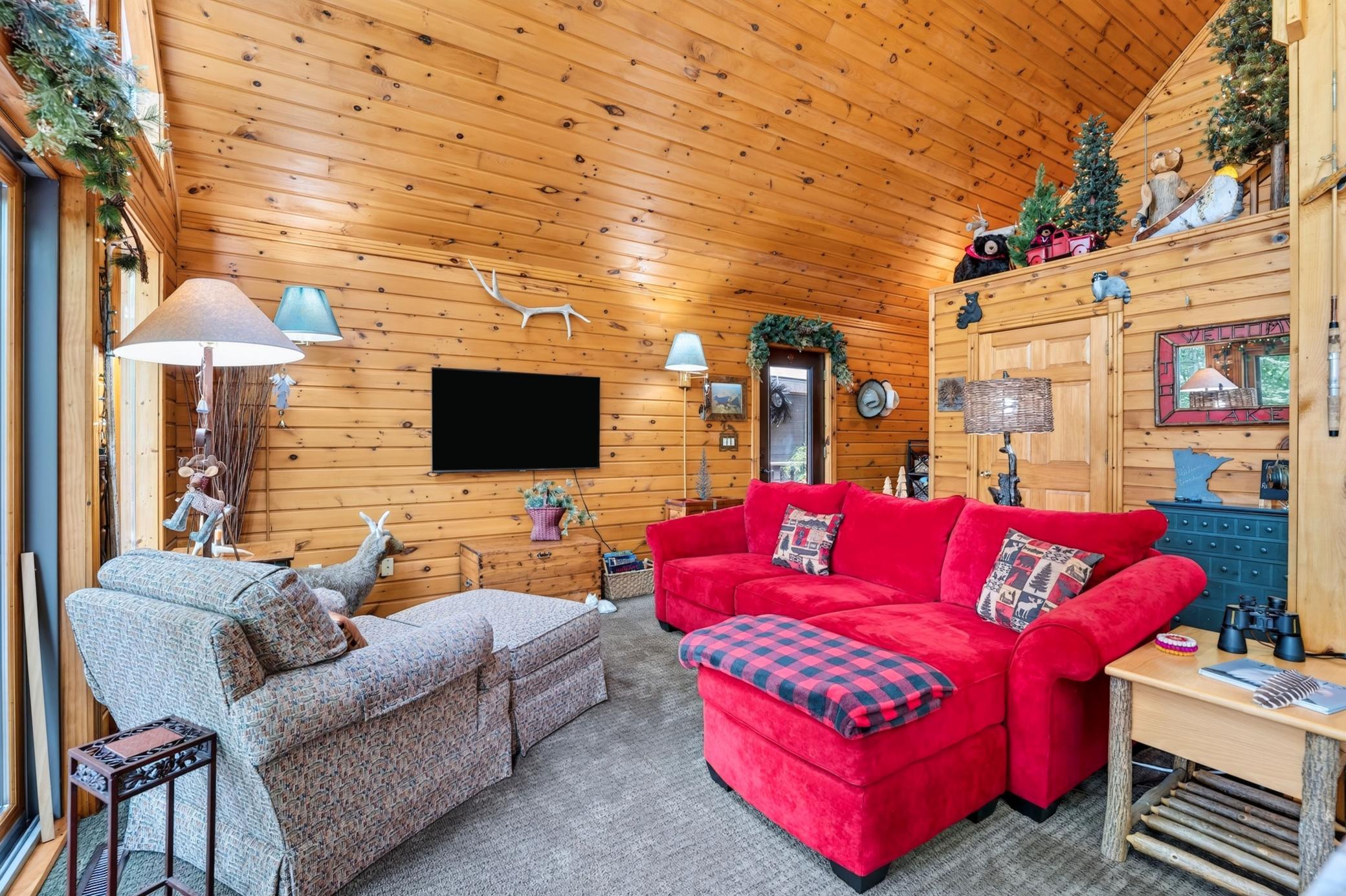 Expansive vaulted ceiling.
