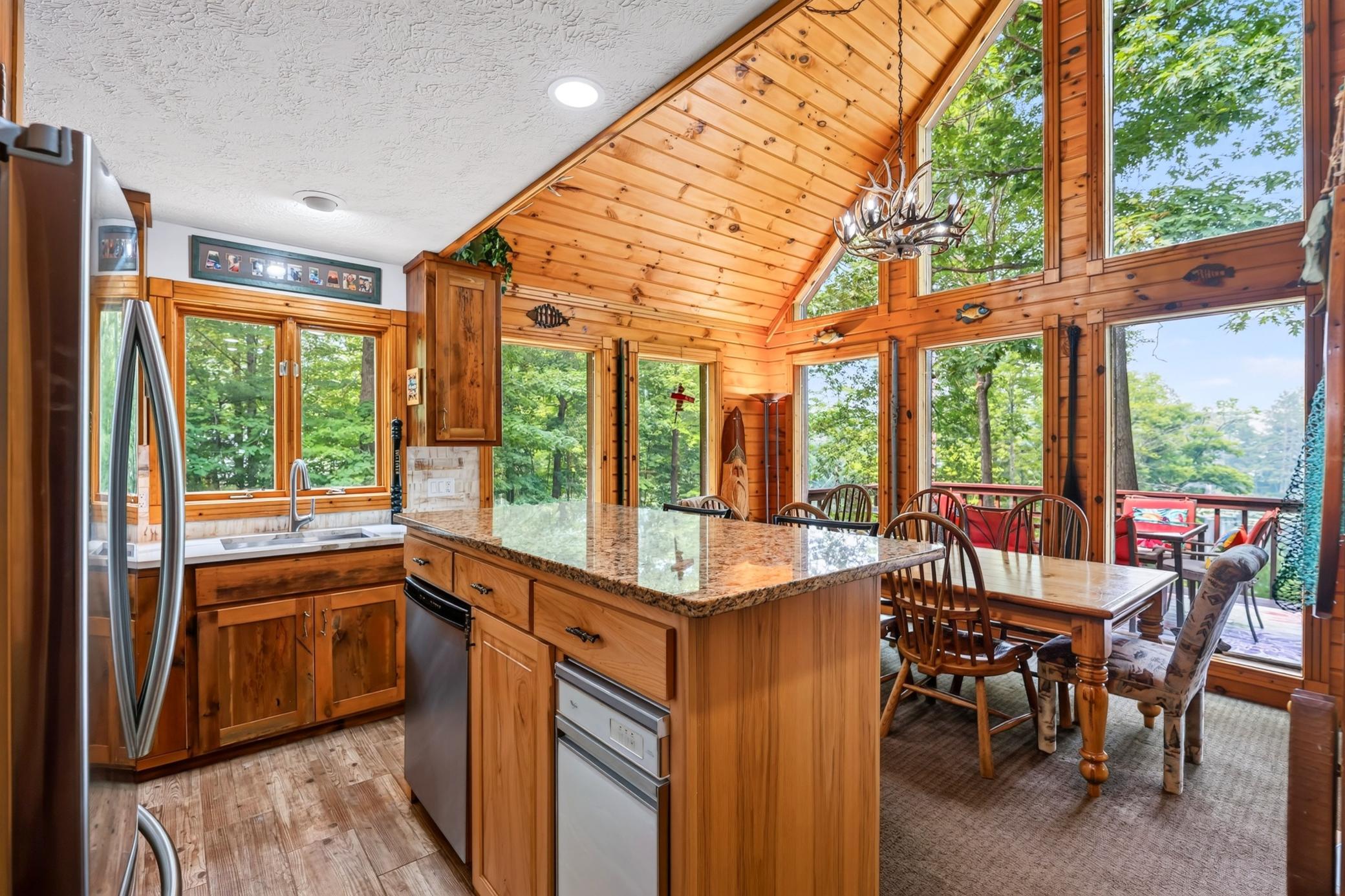 Open kitchen floorplan