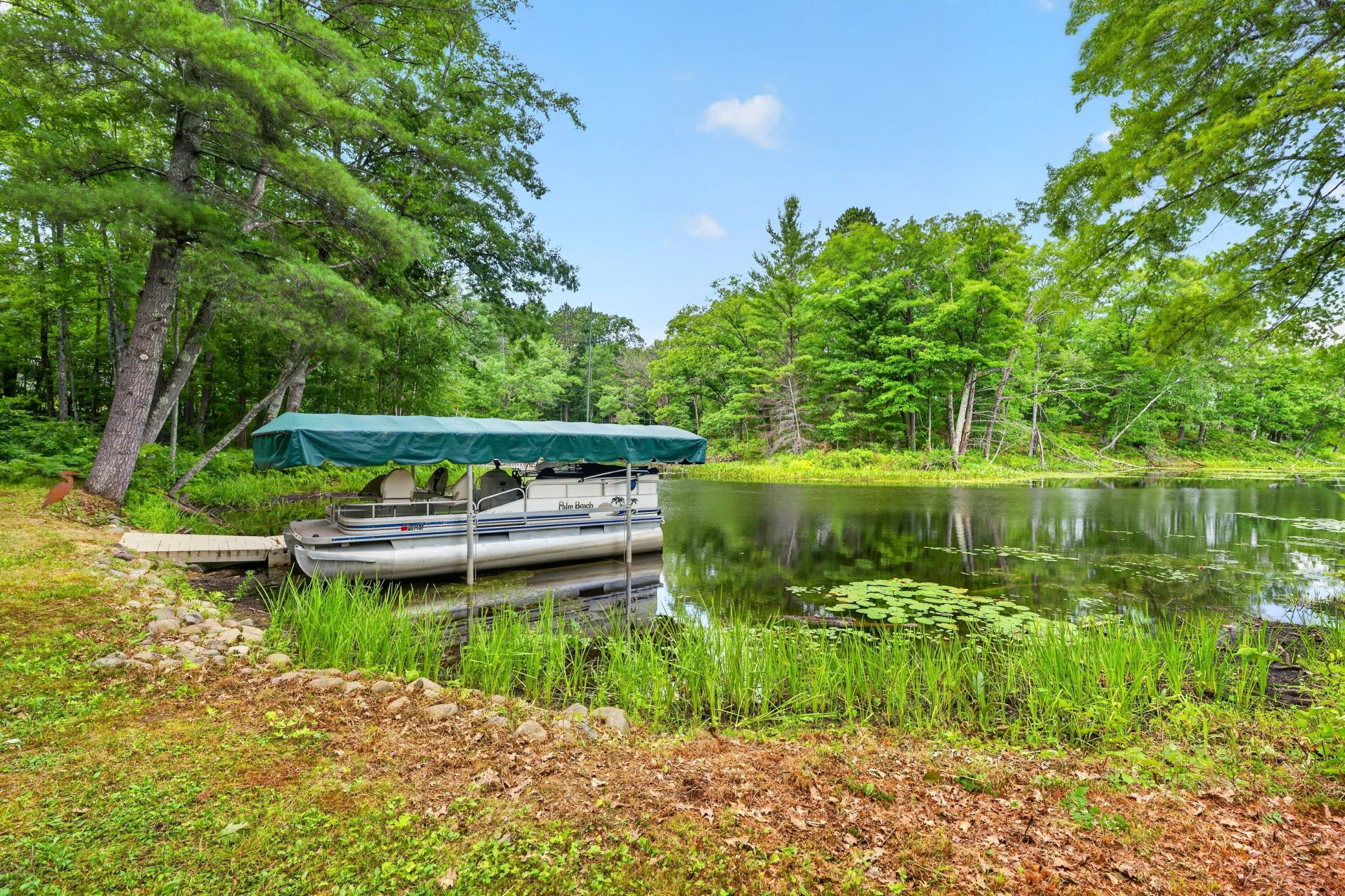 Nice secluded lakefront area.