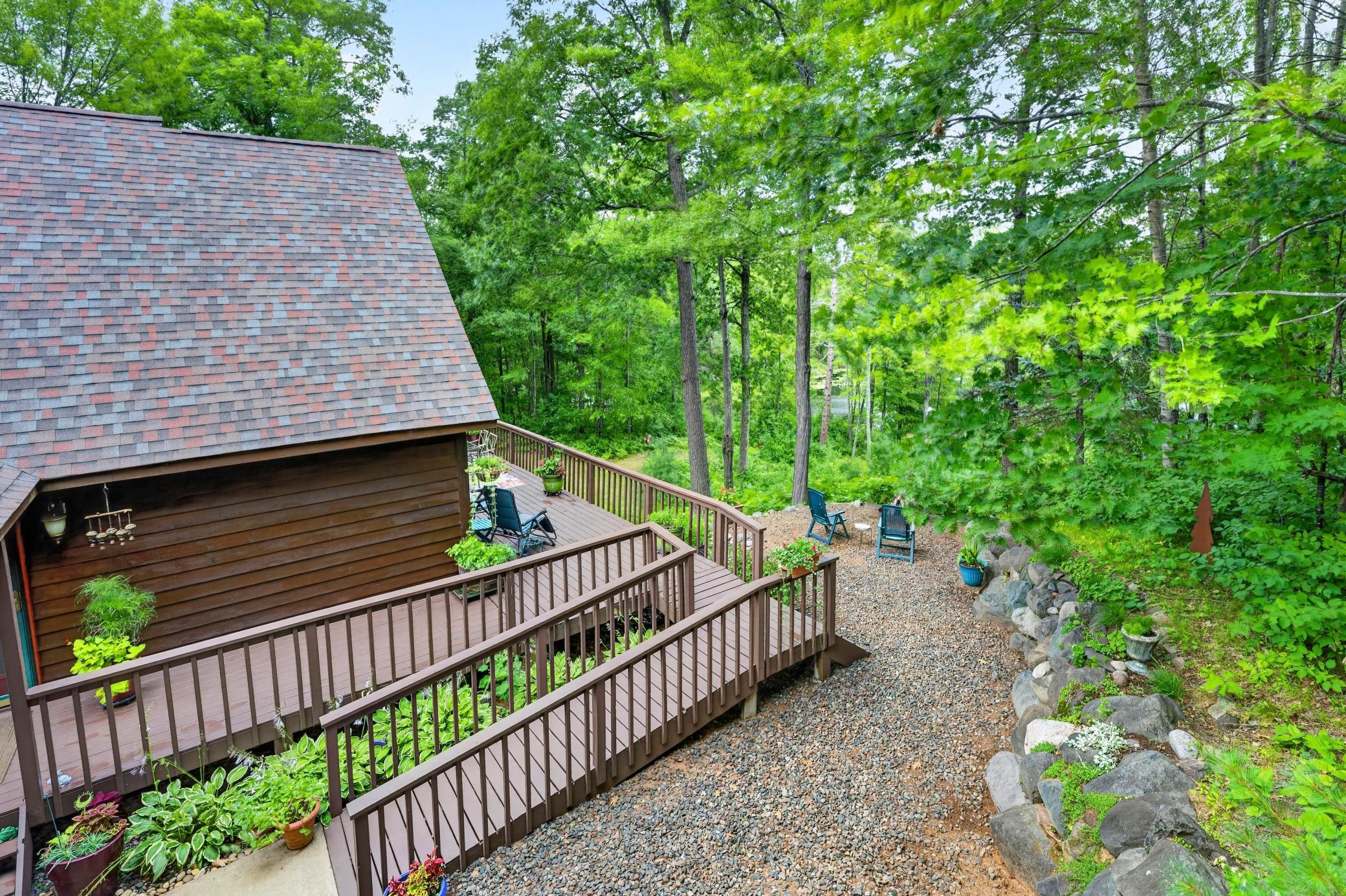 Side pathway to the fire pit.