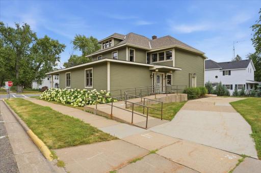307 S Arch Avenue, New Richmond, WI 54017