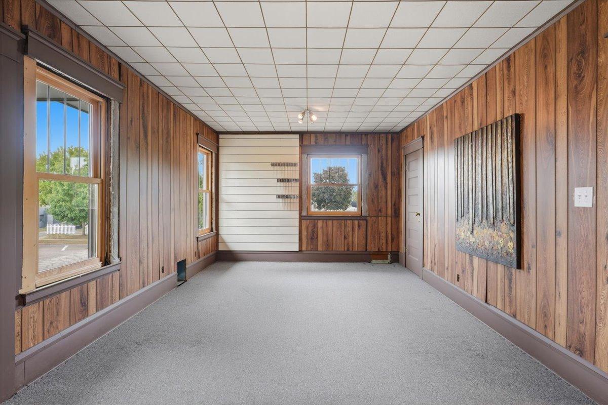 19-Meeting Room.jpg