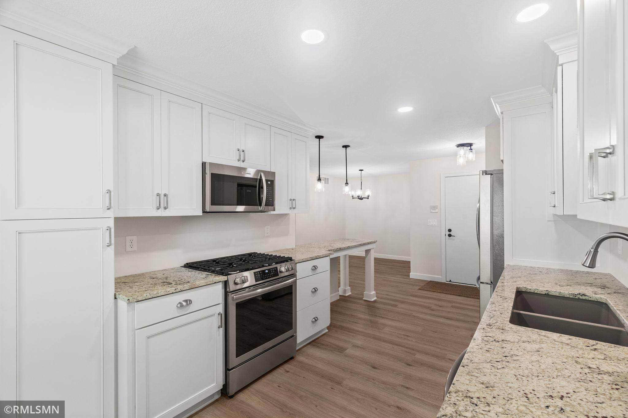7116753