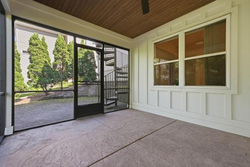 655 Lexie Court, Eagan, MN 55123