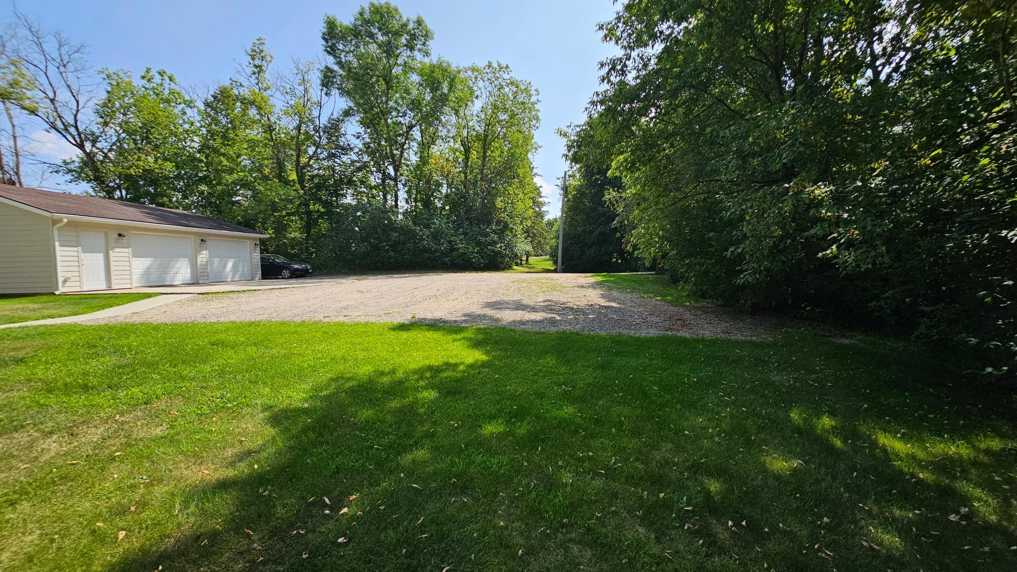 Driveway space for parking and turning around