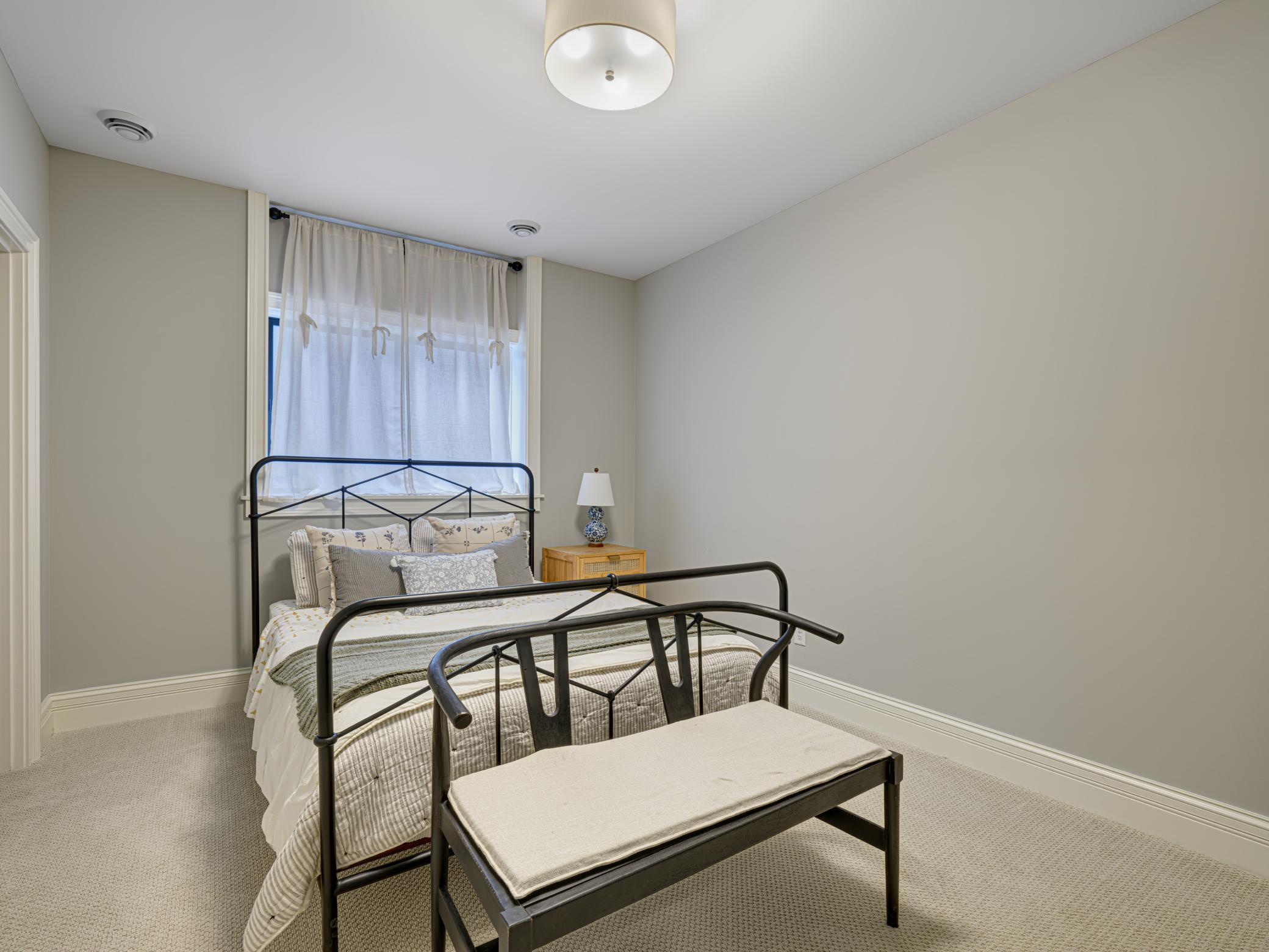 Sixth Bedroom.jpg