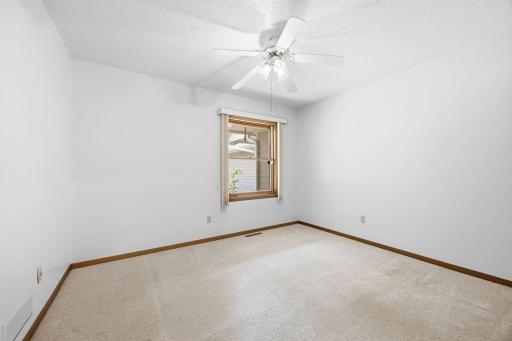717 Green Avenue SE, Watertown, MN 55388
