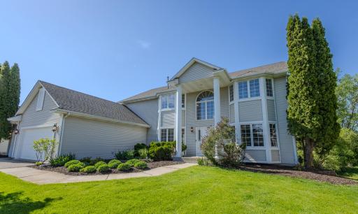 16210 39th Place N, Minneapolis, MN 55446