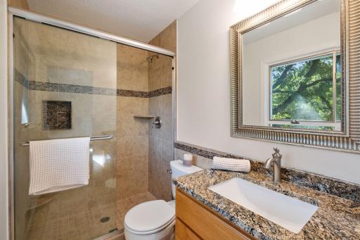 16015 Oak Shore Drive, Lakeville, MN 55044
