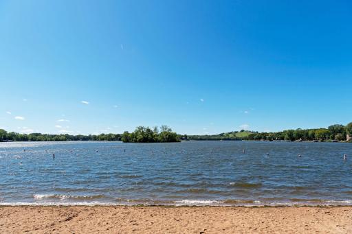 16015 Oak Shore Drive, Lakeville, MN 55044
