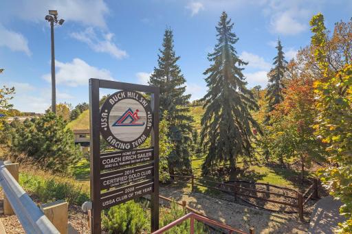 16015 Oak Shore Drive, Lakeville, MN 55044