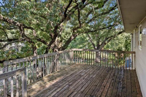 16015 Oak Shore Drive, Lakeville, MN 55044