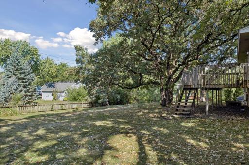 16015 Oak Shore Drive, Lakeville, MN 55044