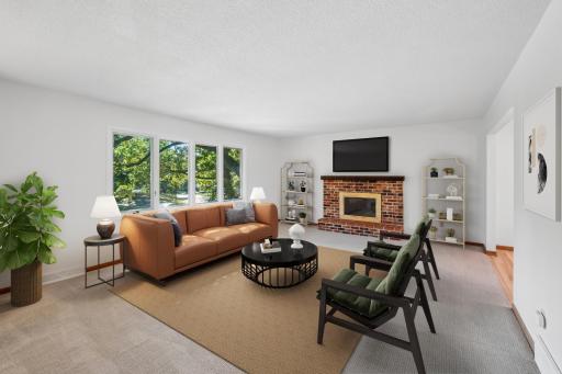 16015 Oak Shore Drive, Lakeville, MN 55044