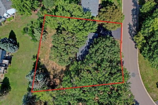 16015 Oak Shore Drive, Lakeville, MN 55044