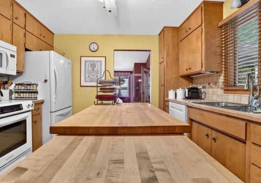 22177 Ministers Point Road, Deerwood, MN 56444
