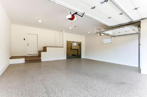 Heated & insulated 4-car garage